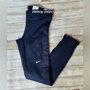 NWT Women’s Nike Pro Therma-Fit Leggings